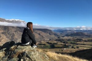 Arrowtown and Wanaka Highlights Tour from Queenstown - Cardrona Hotel Moment and the Bra Fence Stop