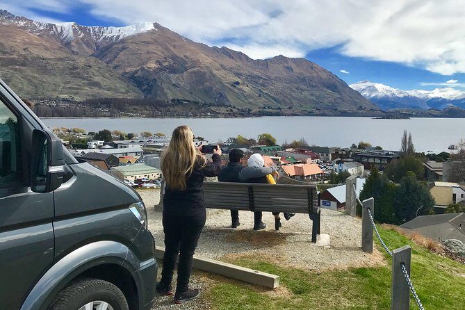 Arrowtown Wanaka Private Day Tour from Queenstown - The route makes sense: Gibbston Valley to Arrowtown via the Crown Range