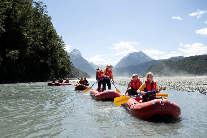 Dart River Canoe and Jet Boat Experience from Queenstown - Picnic lunch on the river: breaks matter