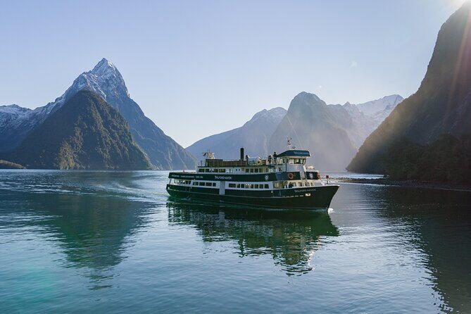 Epic Milford Guided Tour from Te Anau - From Te Anau at 7:45: what this day trip feels like
