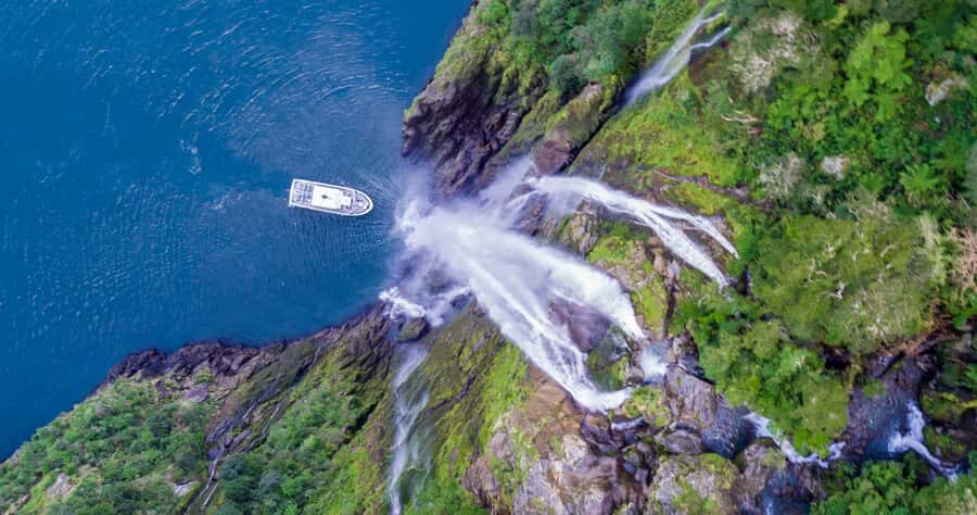 From Te Anau: Milford Sound Small-Group Tour Including Lunch - Milford Sound from Te Anau: what this small-group tour gets right
