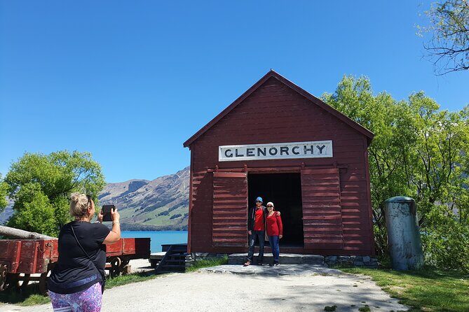 Glenorchy Island Safari departing Queenstown - Beach Tea on the Island and the Walk for Flightless Birds