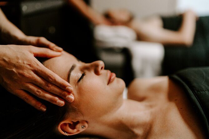 Massages in Queenstown - Choosing your treatment: deep tissue, hot stone, maternity, reflexology