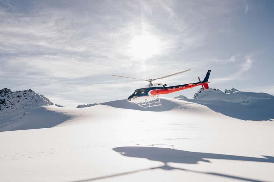 Milford Sound: 1.5-Hour Helicopter Tour with Two Landings - How pilot commentary makes you see more than you would