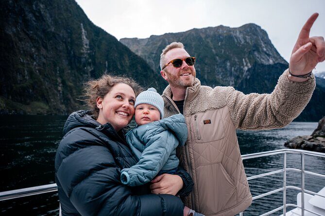 Milford Sound Coach and Cruise tour from Queenstown - Fiordland National Park drive time: storytelling before you reach Piopiotahi