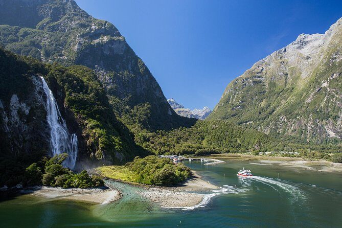 Milford Sound Cruise: Stunning Views & Optional Picnic or Buffet - Weather on Milford Sound: expect rain, and that’s often the point