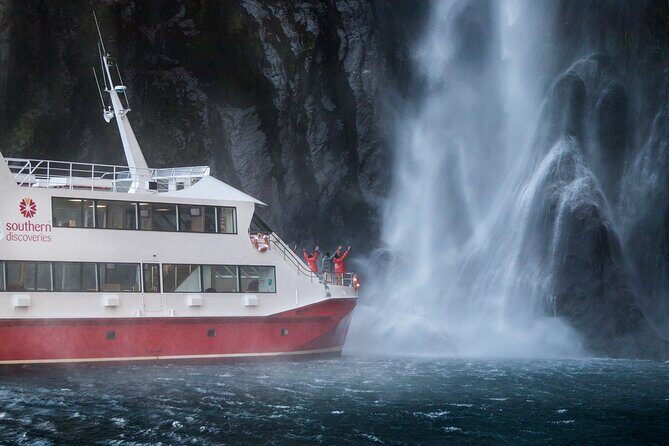 Milford Sound Flight and Cruise ex Queenstown - Key Things I’d Watch for on This Milford Sound Fly-Cruise