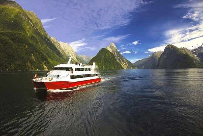 Milford Sound Flight and Cruise ex Queenstown - Why This Milford Sound Flight-and-Cruise Beats the Long Road