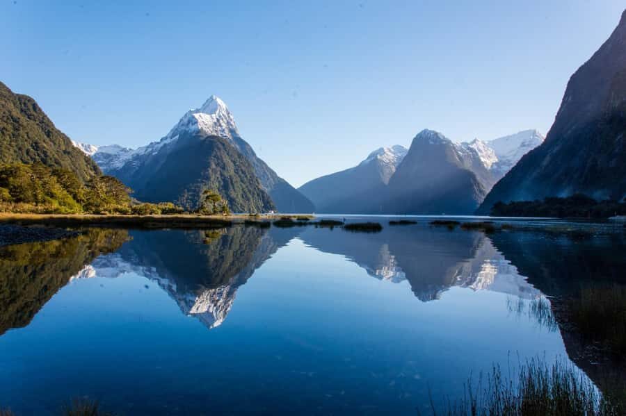 Milford Sound Scenic Helicopter Flight with Landing - From Queenstown to Fiordland: Getting Set for the Flight
