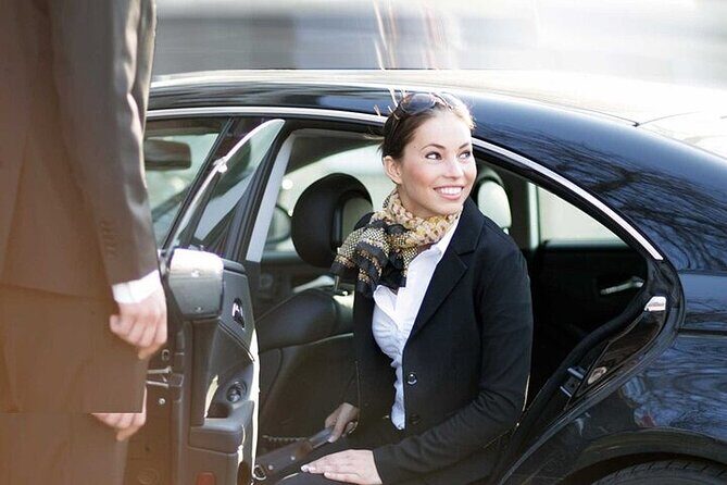 Private Transfers from Queenstown Airport to Wanaka - Door-to-door drop-off: the underrated part of arriving in Wanaka