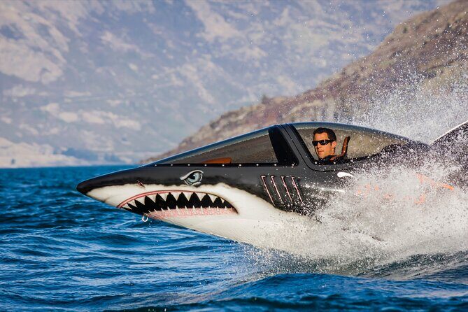 Queenstown Hydro Attack Shark Ride Adventure - First contact on Beach Street: getting set for splashes