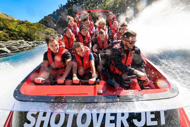 Queenstown: Kawarau River Whitewater Rafting - Gear check: you don’t have to guess what to wear