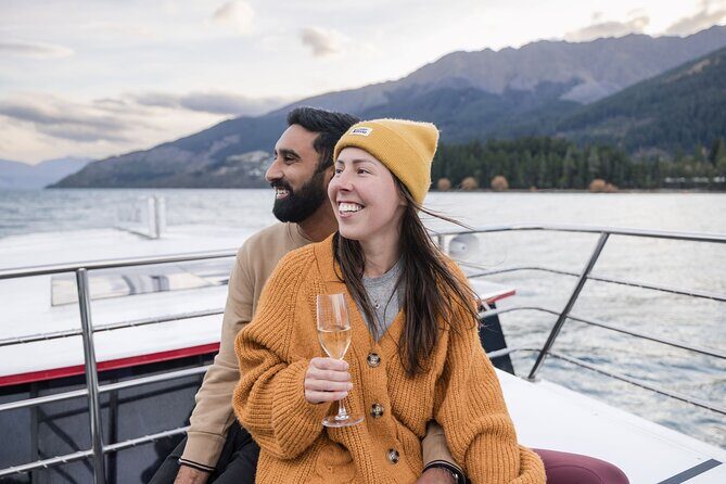 Queenstown: Lake Wakatipu Scenic Cruise (90 Minutes) - Queenstown Bay to the Gardens and Central shoreline