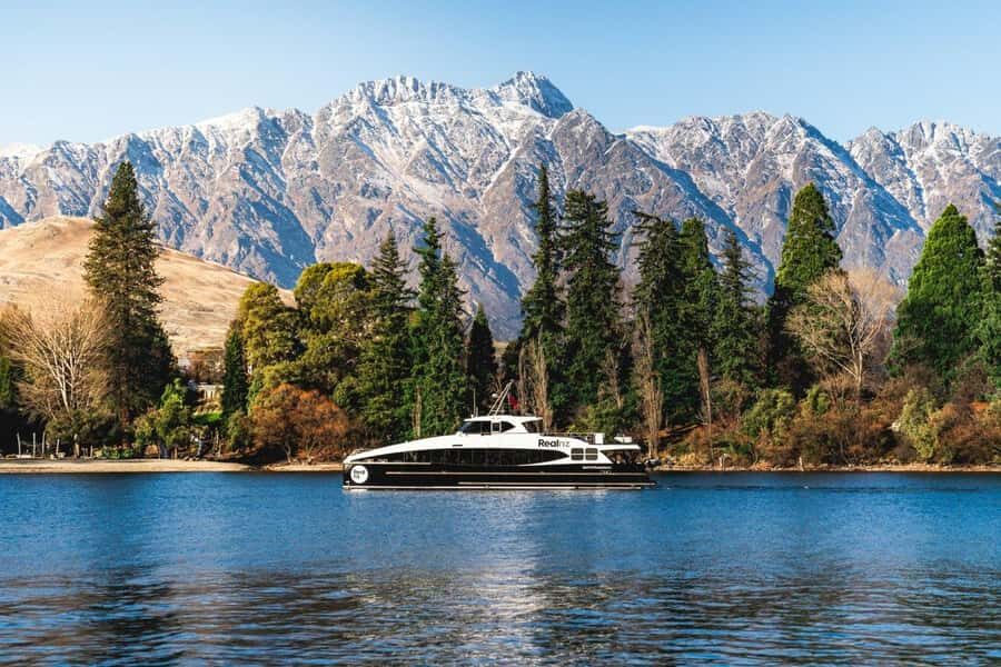 Queenstown: Lake Whakatipu Boat Trip - Skipper commentary that turns scenery into a story (and where to sit)