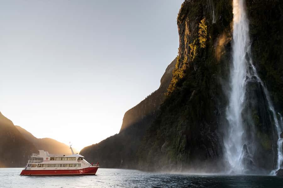 Queenstown: Milford Sound Cruise & Helicopter Alpine Tour - Helicopter Flight Over Fiordland National Park: The Big-Picture Moment