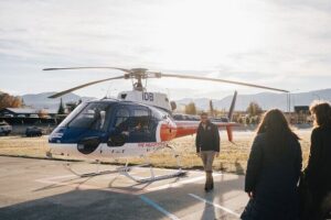 Queenstown: Pilot's Choice Helicopter Flight with alpine landing - The flight route: Queenstown, Lake Wakatipu, and the Remarkables skyline