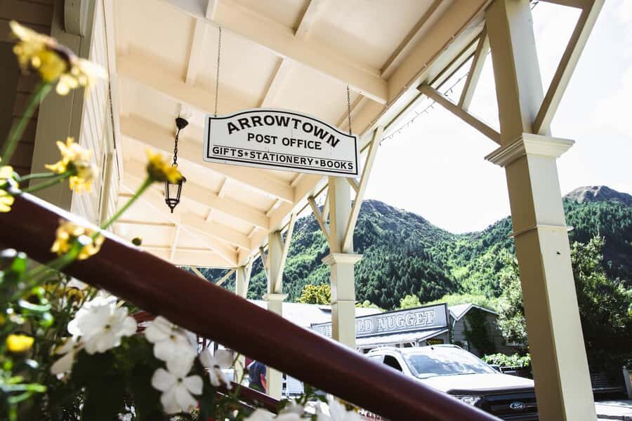Queenstown: Scenic Highlights, Tour with Wine & Lake Cruise - Gibbston wine tasting in the Lord of the Rings countryside