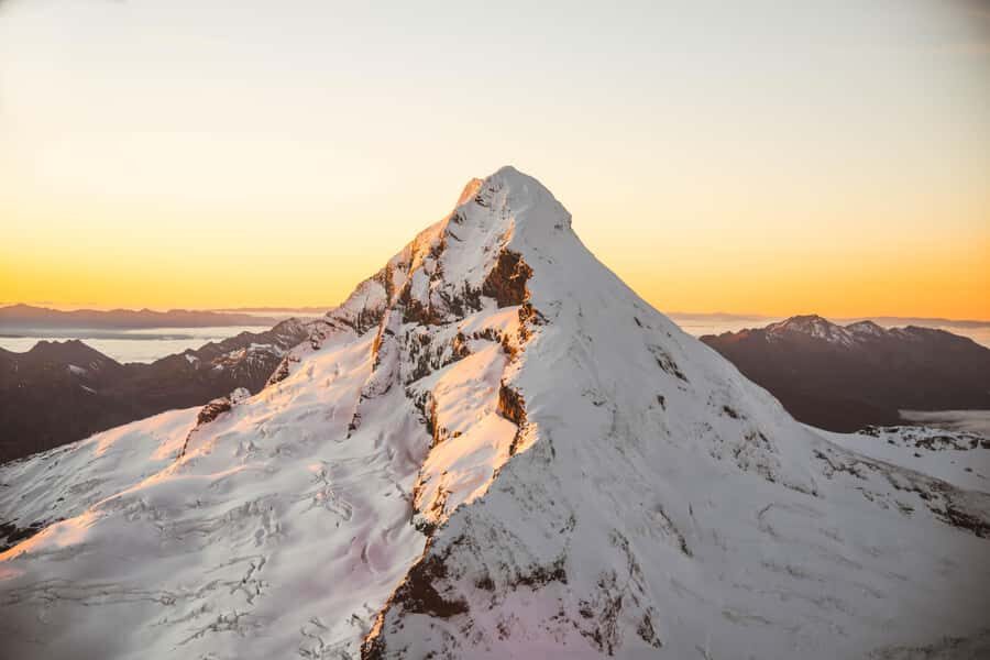 Queenstown: Sunrise Glacier Scenic Flight - Why this sunrise flight feels special in Queenstown