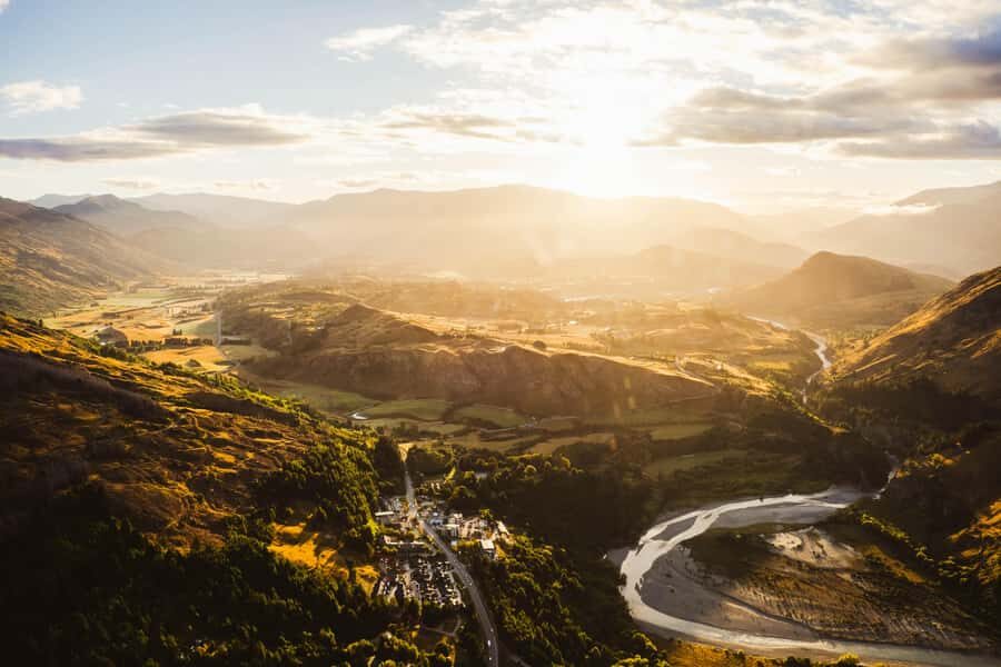 Queenstown: Sunrise Glacier Scenic Flight - Inside the flight loop: from Mt. Aspiring up high and around