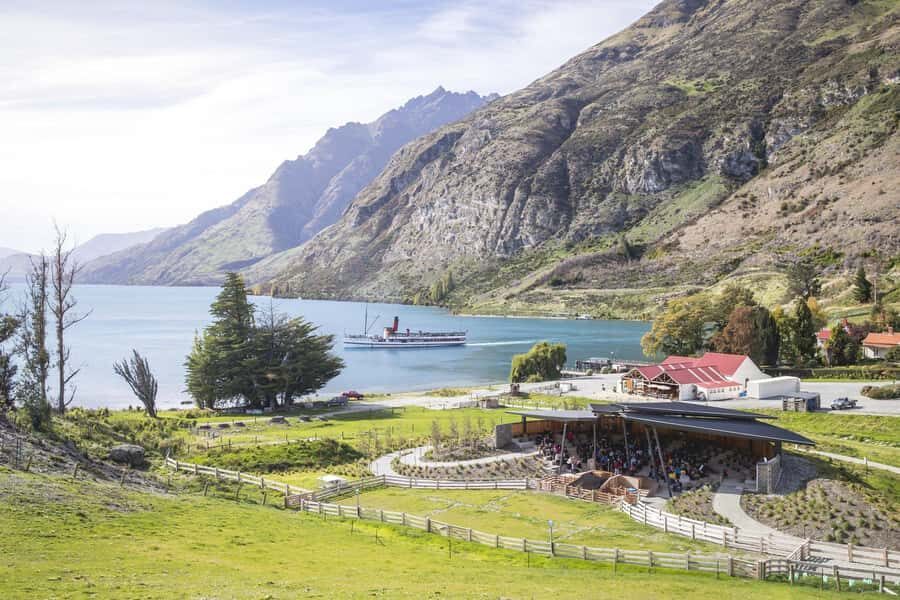 Queenstown: Walter Peak Gourmet BBQ & Lake Whakatipu Cruise - Return cruise: the ride back across the lake (and why the timing can matter)
