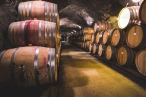 Queenstown: Wine Tasting Tour - Kinross cellar door: five winemakers, one lunch break
