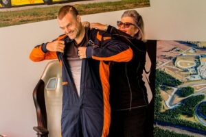 Radical U-Drive - Highlands Motorsport and Tourism Park - Highlands Motorsport Park: your warm-up and track-side setup