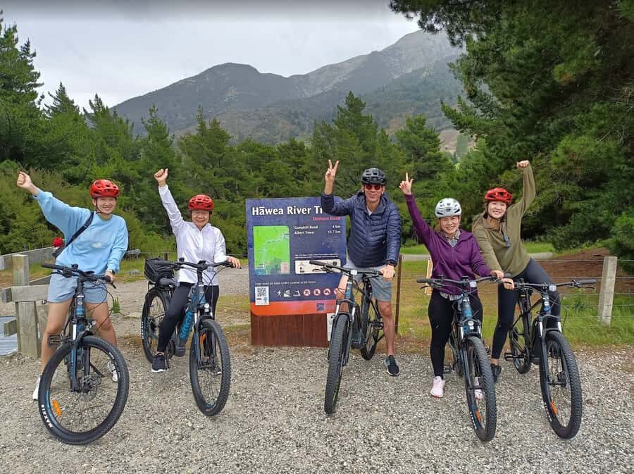 Wānaka And Hāwea: Trail Ride on Bike or E-Bike - Price and Value: What $80 Buys You (It’s More Than a Bike Rental)
