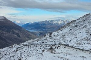 Wanaka Private Day Trip from Queenstown: TravelnGo - Wanaka Town, That Wanaka Tree, and the Mount Pisa Frame