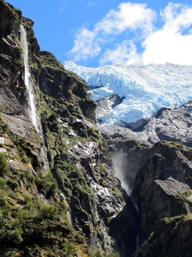 Wanaka: Rob Roy Glacier Guided Hike with Lunch - Raspberry Hut to the swing bridge: stepping onto the Matukituki River